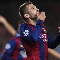 Jordi Alba extends Barcelona deal until 2020