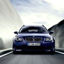 BMW Downloads : BMW M5 Touring wallpapers