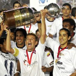 Copa Libertadores 2008 Quito Trophy Wallpapers Wallpapers: Players
