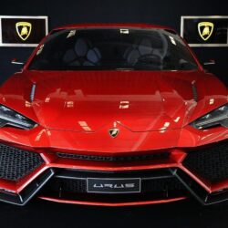 Lamborghini Urus Photos Overview