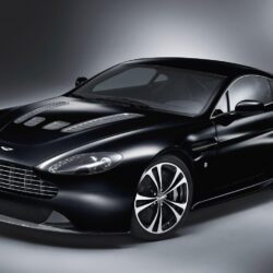 Picture 2016, 2015 Aston Martin Vanquish Carbon Black HD Quality