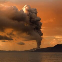 Volcanic Eruption in Papua, New Guinea HD desktop wallpapers : High