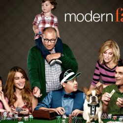 px Modern Family 3288.38 KB