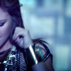 Kelly Clarkson Video Clip