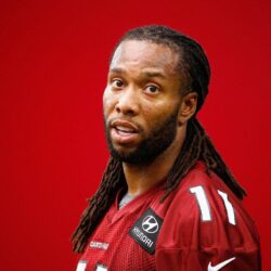 Larry Fitzgerald Fulfills Promise to Mom by Graduating College