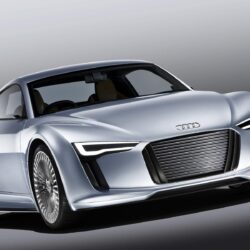 Silver Audi e