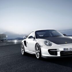 New Porsche 911 GT2 RS HD Luxury car wallpapers