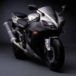 Yamaha Motorcycles R1