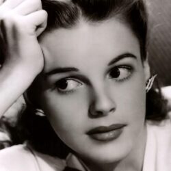 Gallery For > Judy Garland Wallpapers