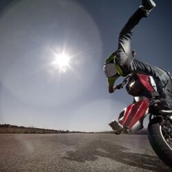 Motorbike stunt rider www.streets
