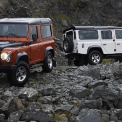 HD White and red Land Rover Defender Wallpapers