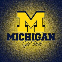 Michigan Wolverines Screensaver and Wallpapers