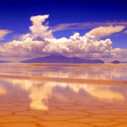 Salar de Uyuni Salt pan Reflection in Bolivia Wallpapers free