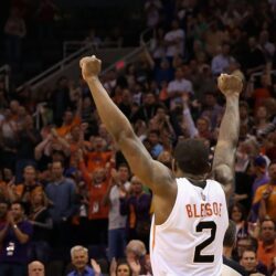 Eric Bledsoe’s CLUTCH Shot Wins It For The Suns