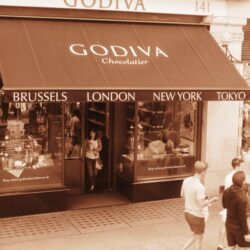 File:Godiva Chocolatier, Regent Street, London, 22 June 2014