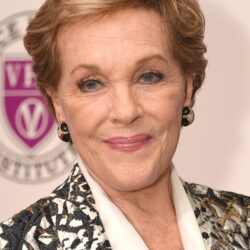 Why Isn’t Julie Andrews in Mary Poppins Returns?