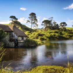 Hobbiton lake by wolfblueeyes