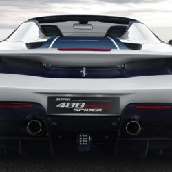 Ferrari 488 Pista Spider 2018 4K 3 Wallpapers