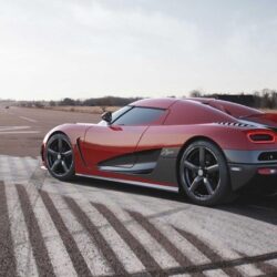 Download Koenigsegg Agera R, Red, Side View, Sport, Cars