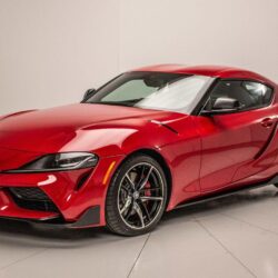 2020 Toyota Supra officially revealed at Detroit Auto Show