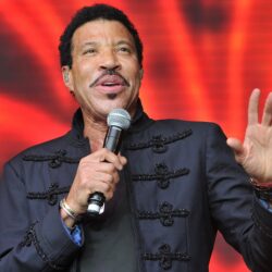 Lionel Richie Wallpapers Image Photos Pictures Backgrounds