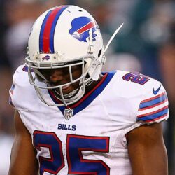 Bills RB LeSean McCoy off the hook from bar brawl after