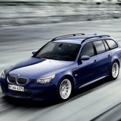BMW Downloads : BMW M5 Touring wallpapers