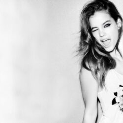 HD Barbara Palvin Wallpapers