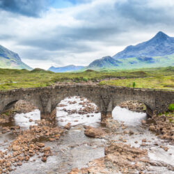 The old bridge on the Isle of Skye [] : wallpapers