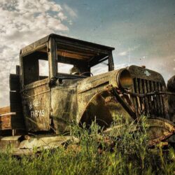 Rusty tractor wallpapers #
