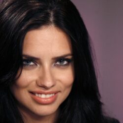 adriana lima 2012 wallpapers