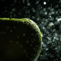 Download Green Apple, Bokeh, Macro, Water, Fruits