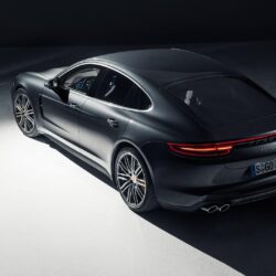 2017 Porsche Panamera Turbo Wallpapers & HD Image