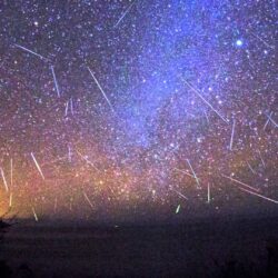 Free Meteor Shower Wallpapers