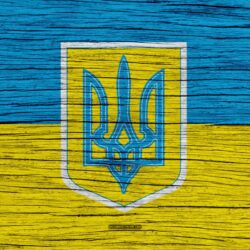 Download wallpapers Ukrainian flag, emblem of Ukraine, 4k, Flag of