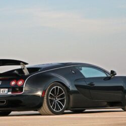 2011 Bugatti Veyron Super Sport: First Drive Photo Gallery