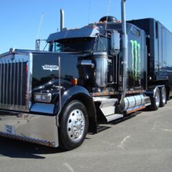 Semi Trucks with Trailers Amusing Semi Truck Wallpapers Wallpapers