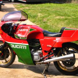 My sport classic tribute 900ss Mike Hailwood