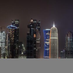 The night of Doha Qatar Mac Wallpapers Download