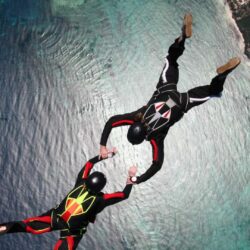 Skydiving Skydivers Parachuting Stunt Ocean HD Wallpapers
