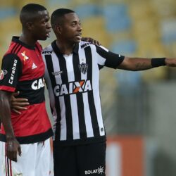 Goal >> Flamengo: Vinícius Jr estreia no time principal e tieta