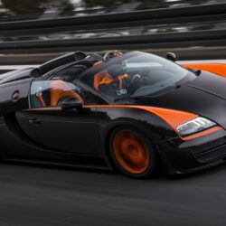 Classic Top Cars Bugatti Veyron Hd Wallpapers Wallpapers Car Pictures