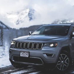 Download wallpapers 2018 jeep cherokee, compact suv, car