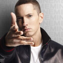 Gadgets Info Available: Eminem Wallpapers For Facebook