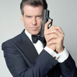 James Bond Suit Pierce Brosnan HD Wallpaper, Backgrounds Image