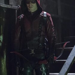 Colton Haynes’ Arsenal Returning to Arrow