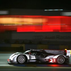 New Uk Cars: Free Picture And Wallpapers Of Audi r18