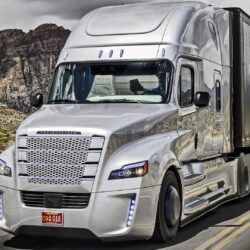 ▻ Freightliner Inspiration Truck