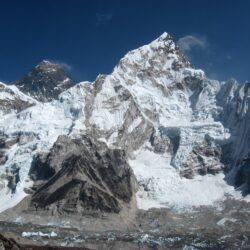 1 Mount Everest + nice wallpapers