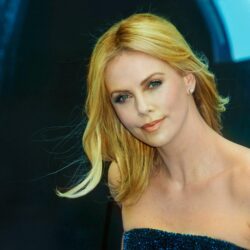 274 Charlize Theron HD Wallpapers